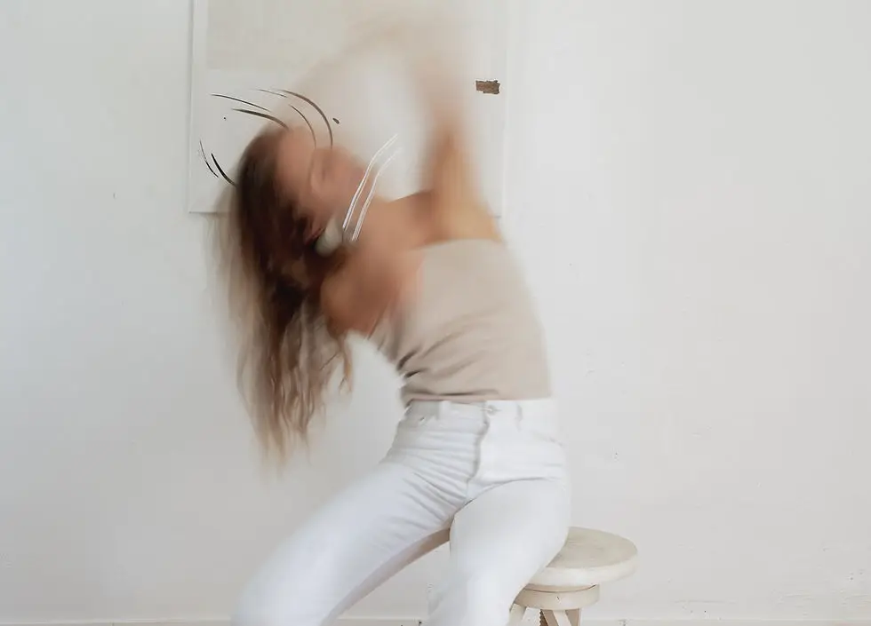 Elisa Jouannet - Cours De Yoga Inclusifs Et Intuitifs, Pratiques Somatiques Artiste