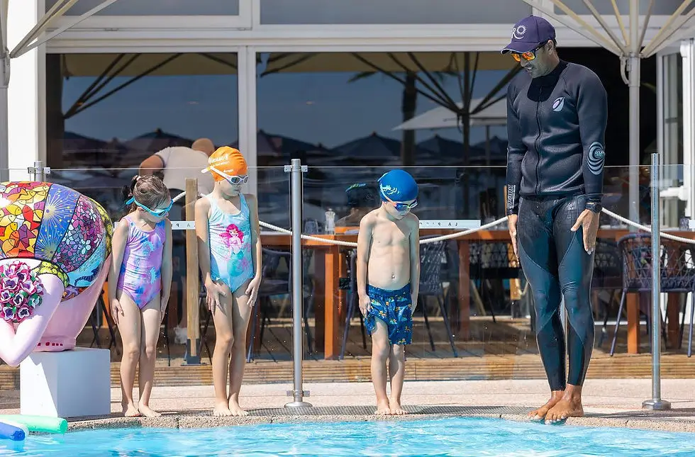 School Swimming Course Swimming
