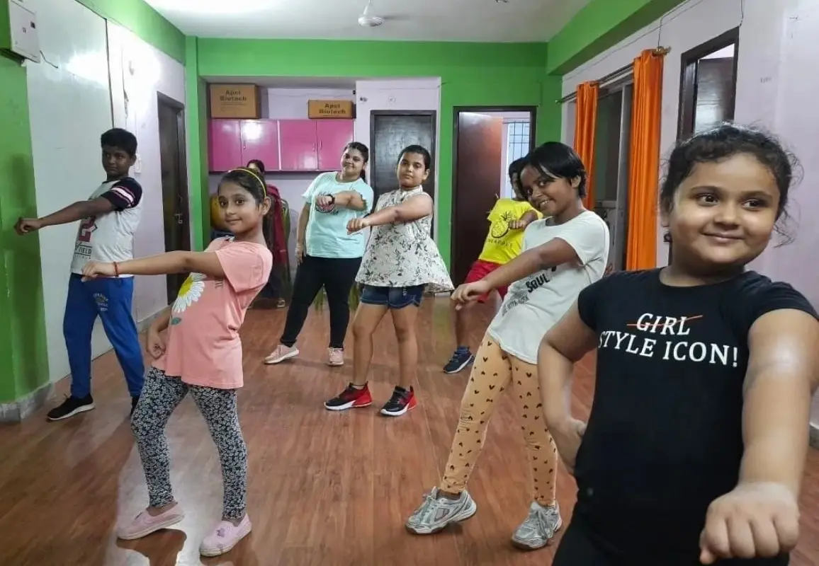 DANCE VILLA