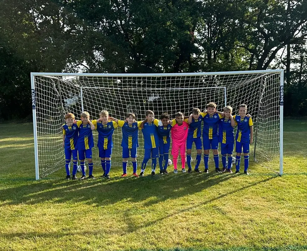 Royal Earlswood FC