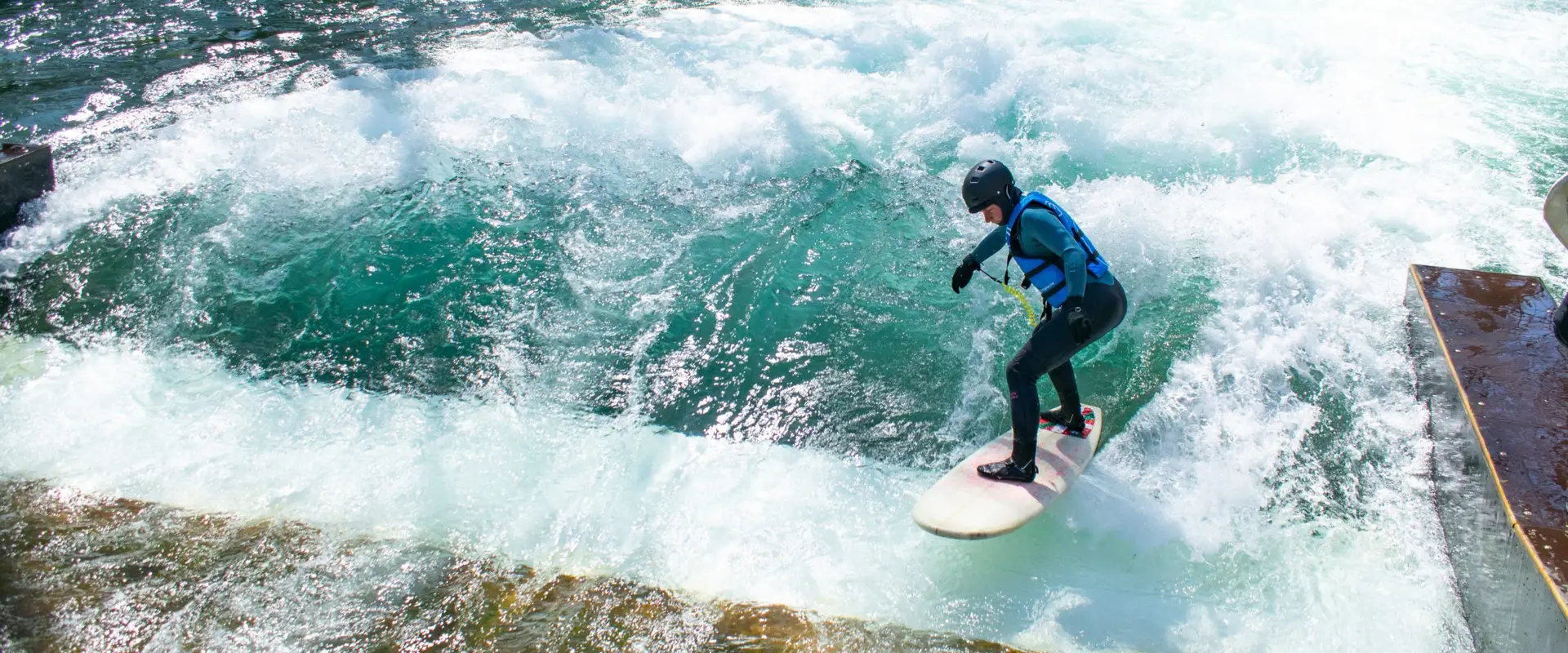 Annecy Wave
