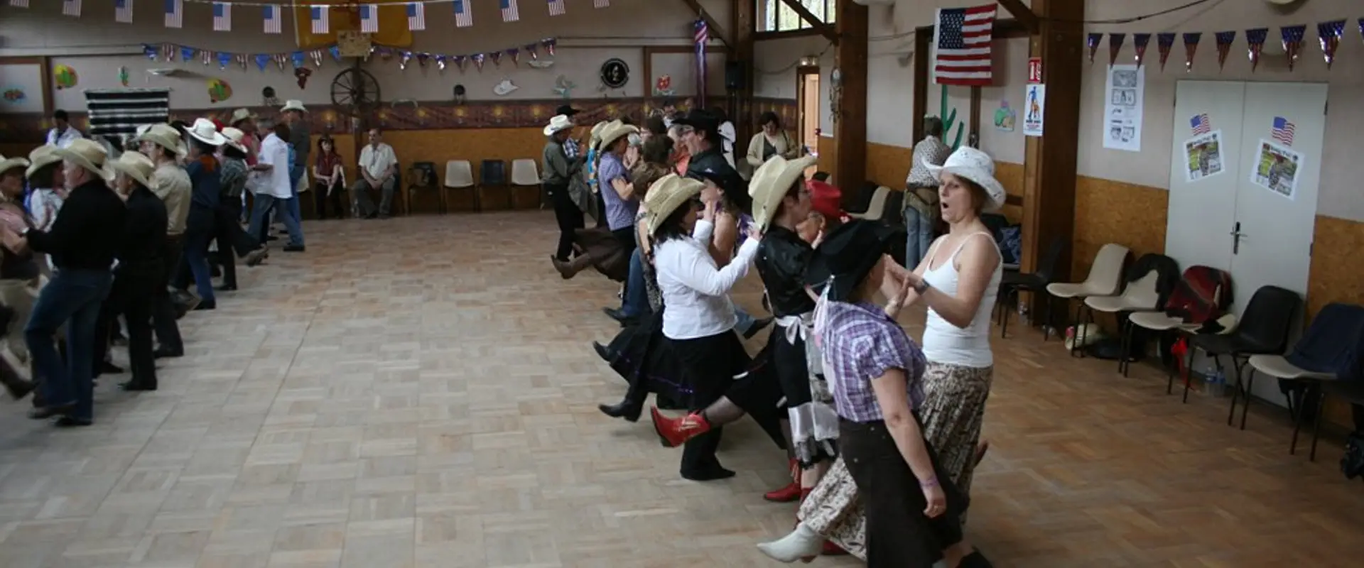 Les Cherokee's Dancers