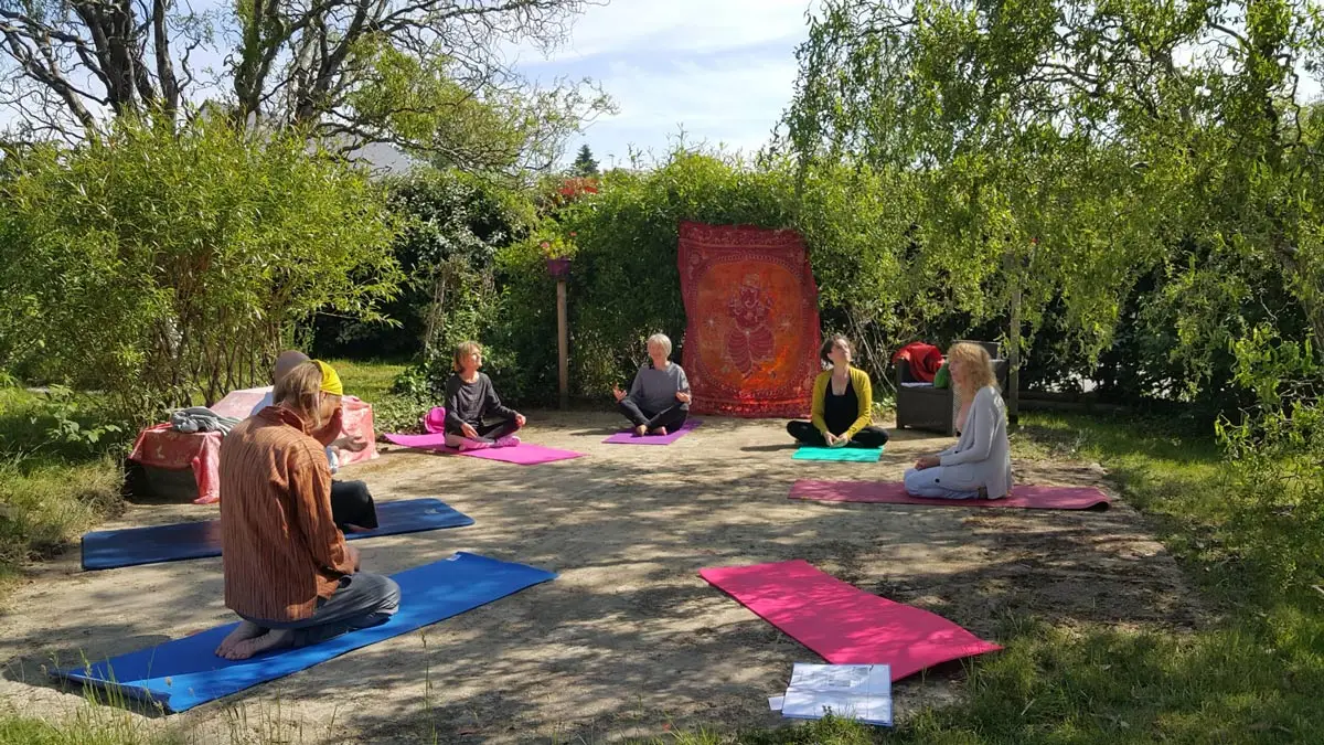 Thérapies Univers Santé :Espace de soins, de Yoga. Ecole de réflexologie plantaire