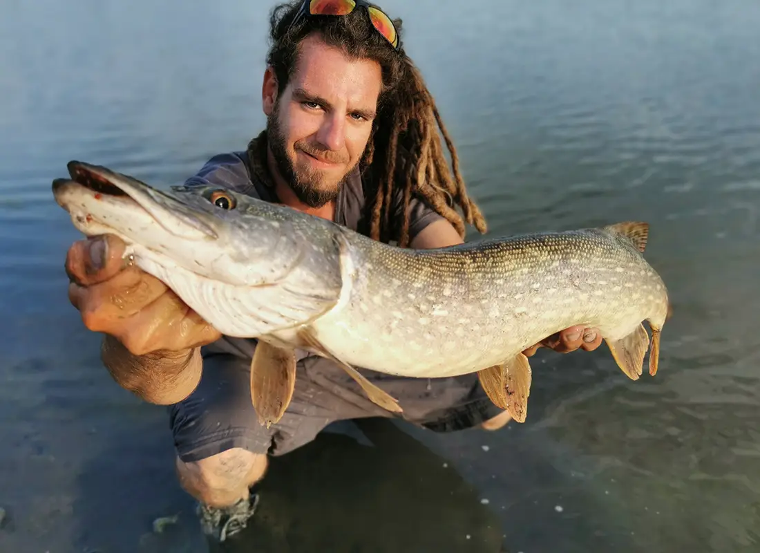 ANTOINE GAUTHIER MONITEUR GUIDE DE PECHE