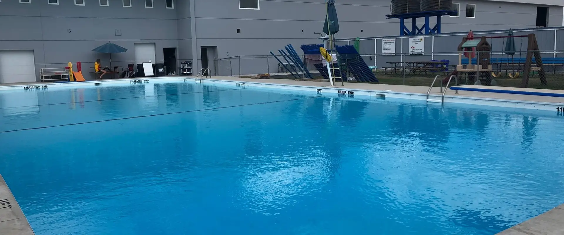 Lundar Pool