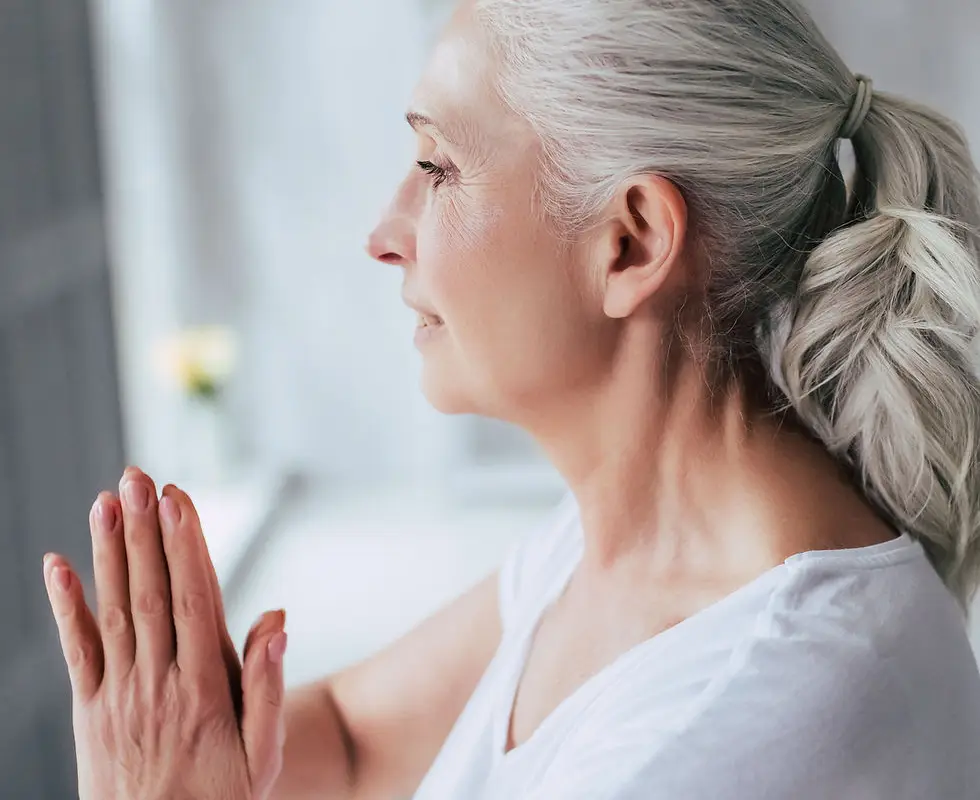 Seamseezy Kundalini Yoga