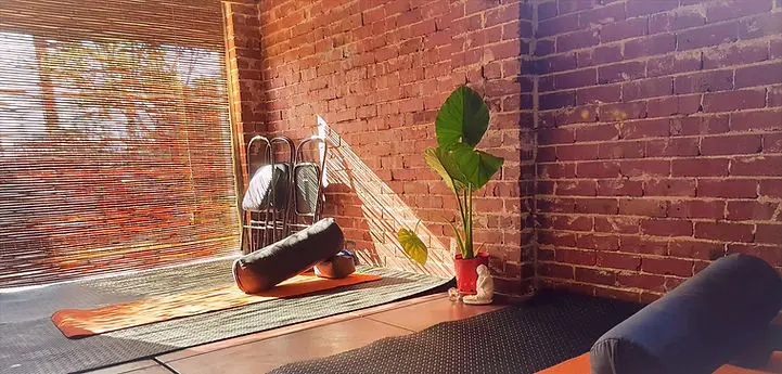 At Ease Yoga