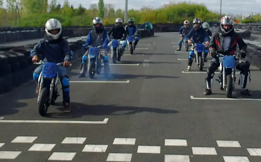 Super motard mini-moto tours 37