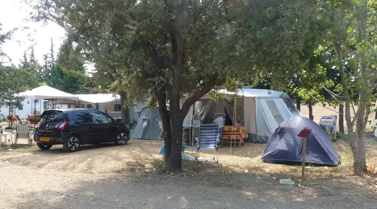 Camping Domaine Le Vernis ***