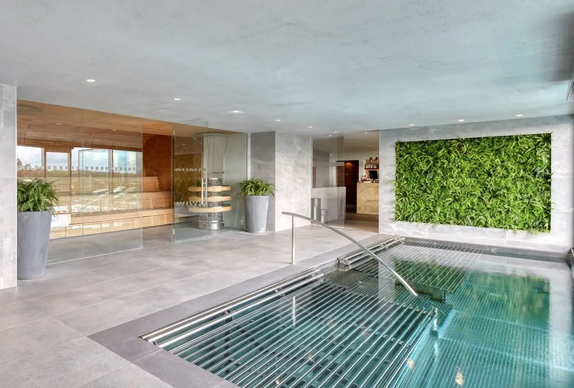 Hale Country Club & Spa