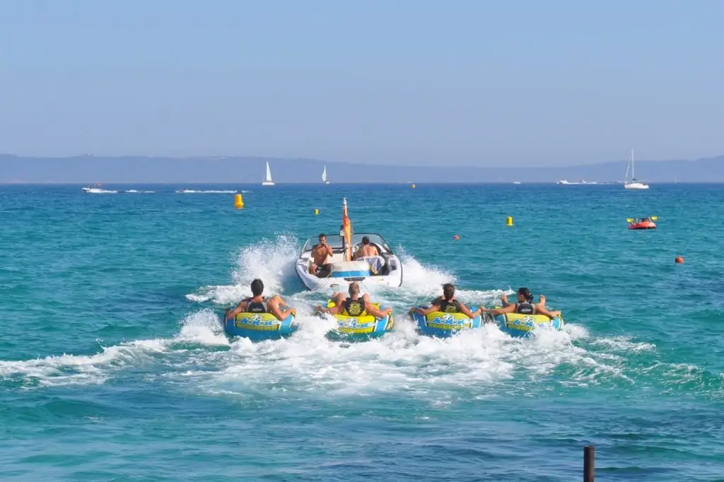 Bormes Ski Wake