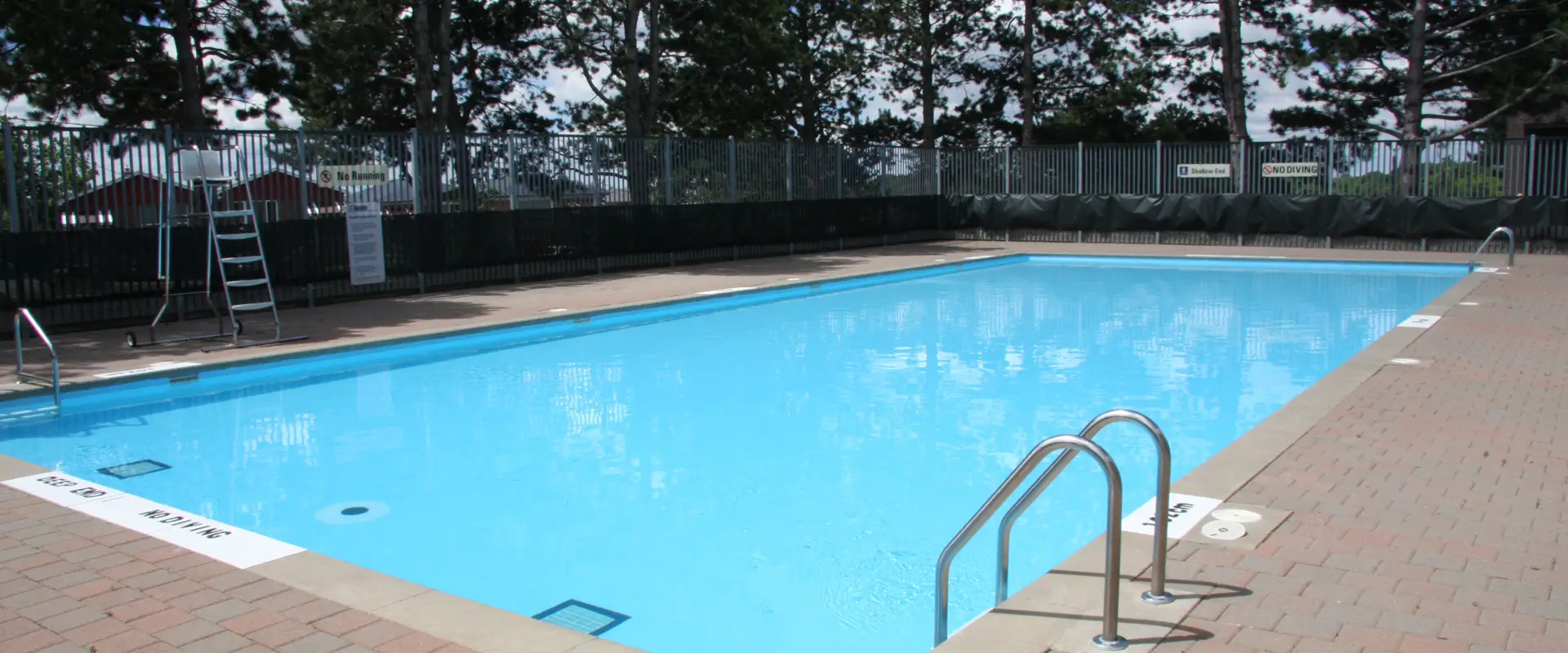 Grandravine Swimming Pool