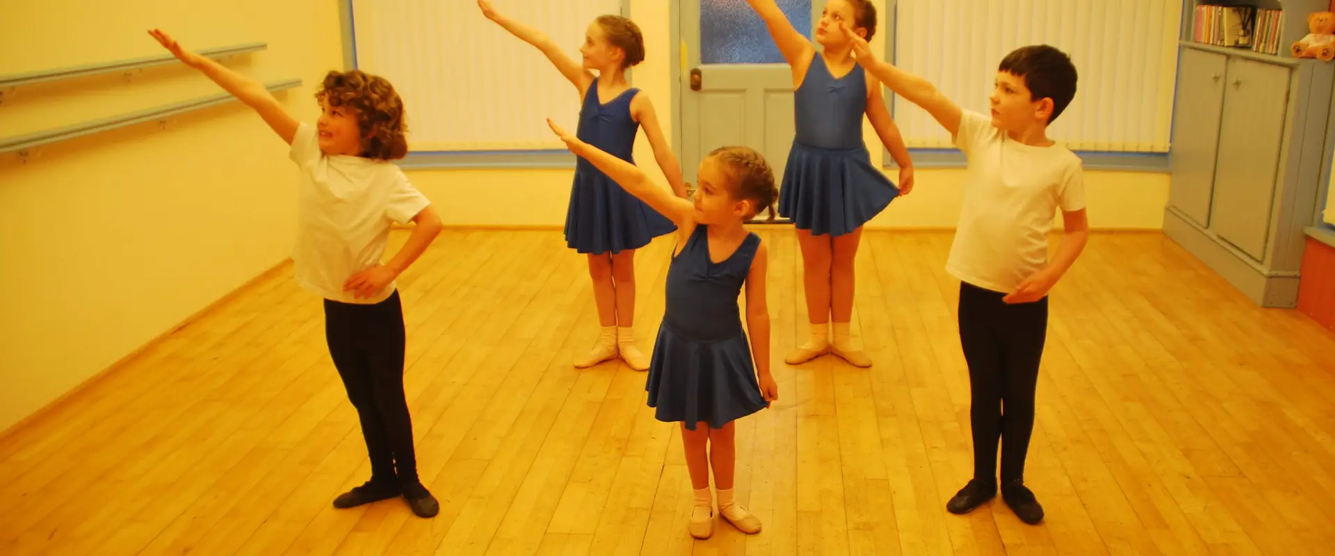 Louise Elizabeth School of Dancing