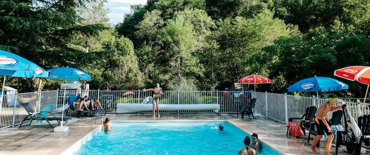 Camping Le Petit Pyrénéen | Camping en Ariège avec piscine