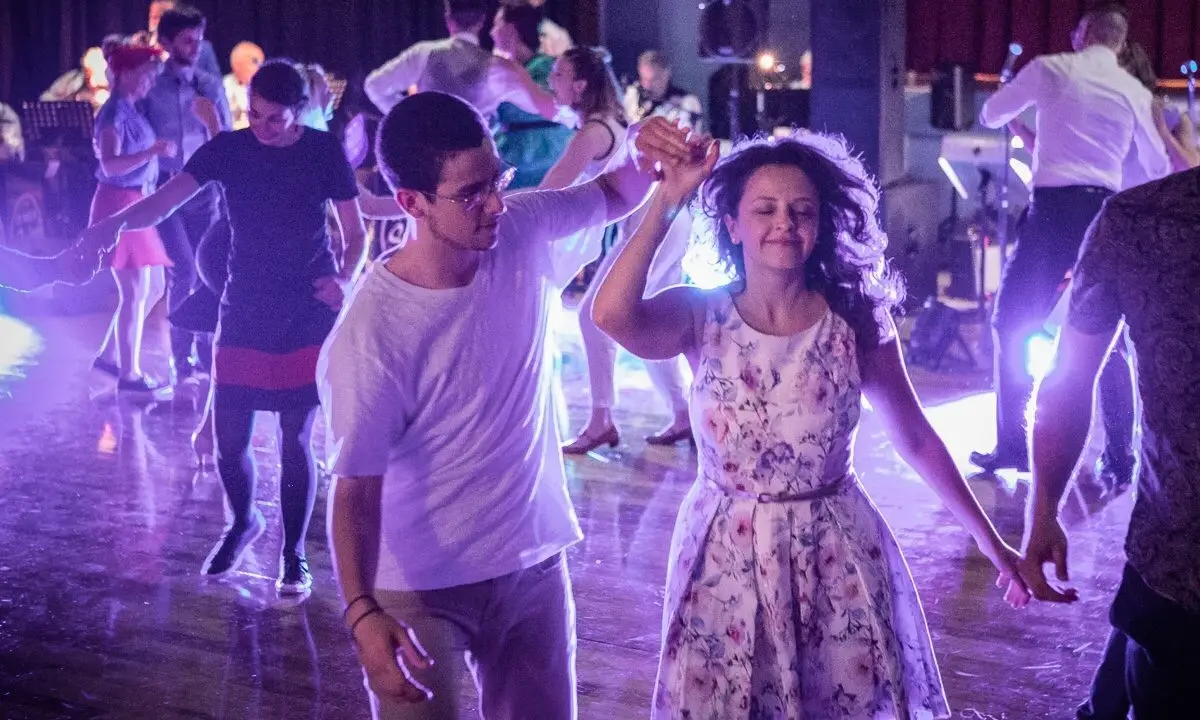 Swing Out Central in Mt Eden