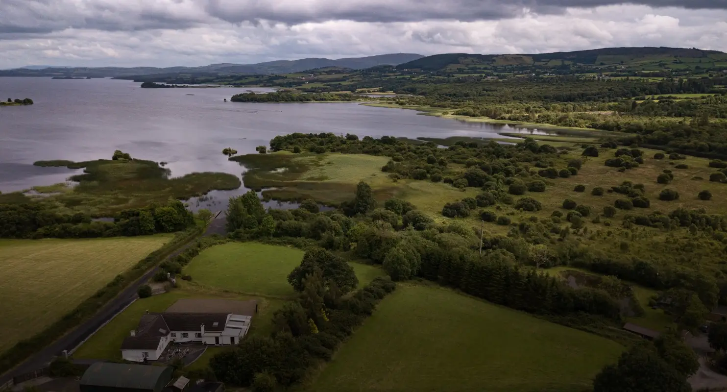 BlackBay Fishing Lodge