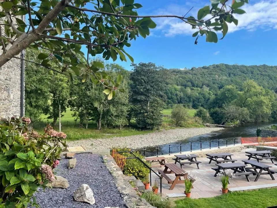 Y Porth Hotel