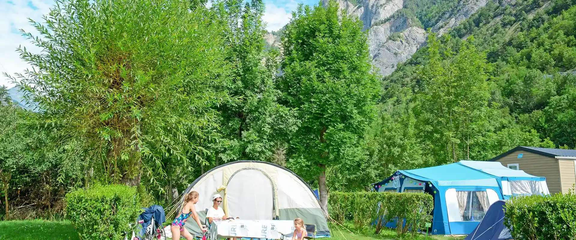 Camping 5 étoiles Isère | Alpe d'Huez | Camping la Rencontre du Soleil