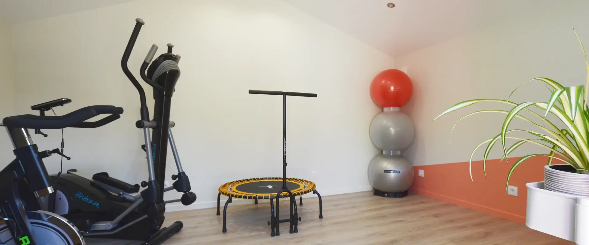 Brousse Noellie - REVEILLE TA FORME - Coach sportif