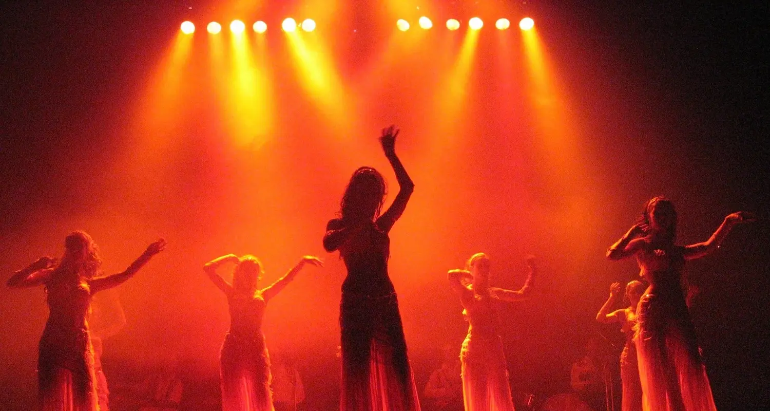 1001 Nuits Cours, Internship And Shows Dance Orientale