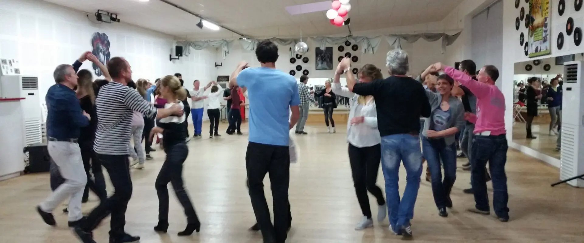 Dance School Sandrine Salsa, Rock, Bachata, Lindy Hop, Kizomba