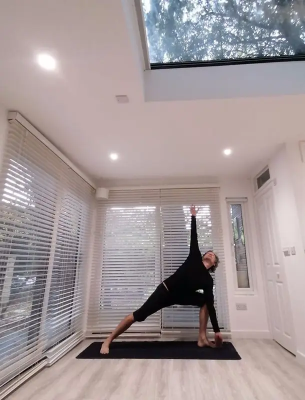 Roots Yoga