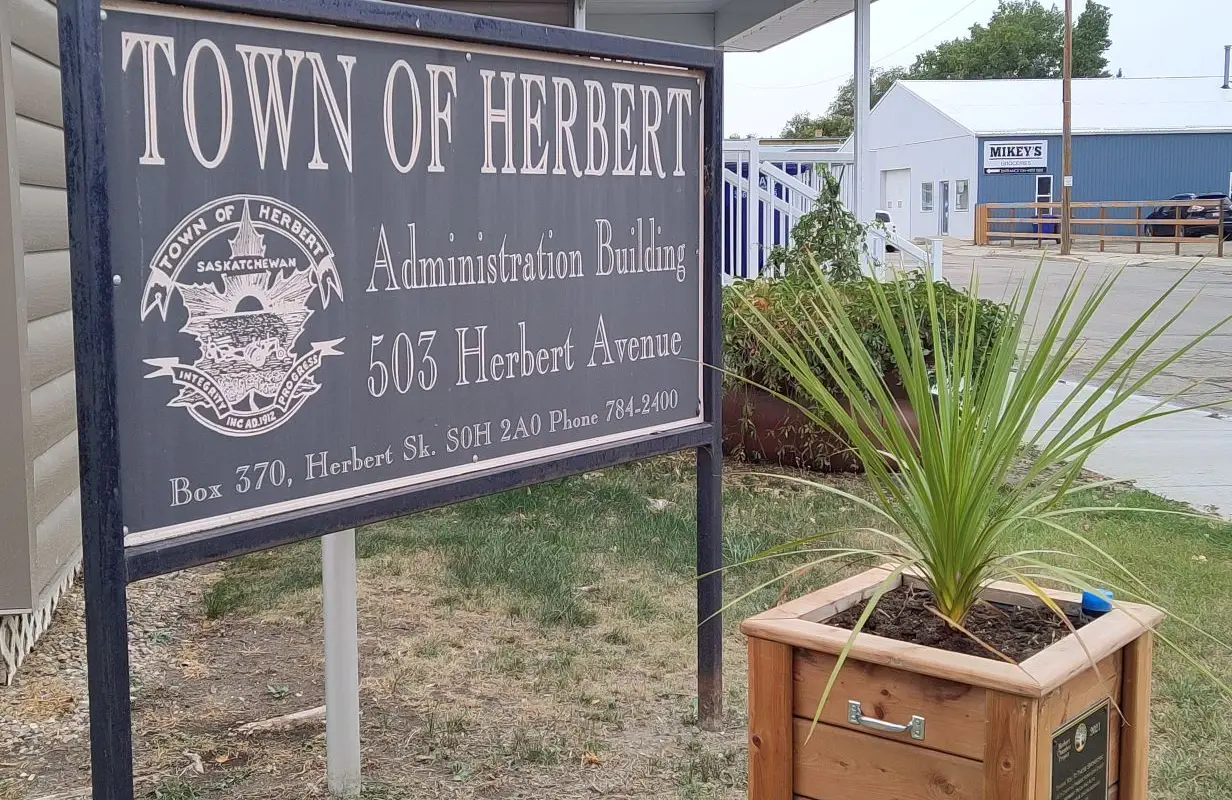 Herbert Swimming Pool