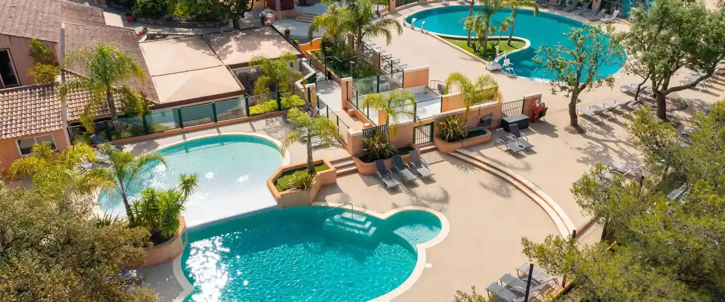 Camping Les Jardins de La Pascalinette®️