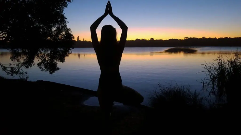 Aurora Yoga Lennox
