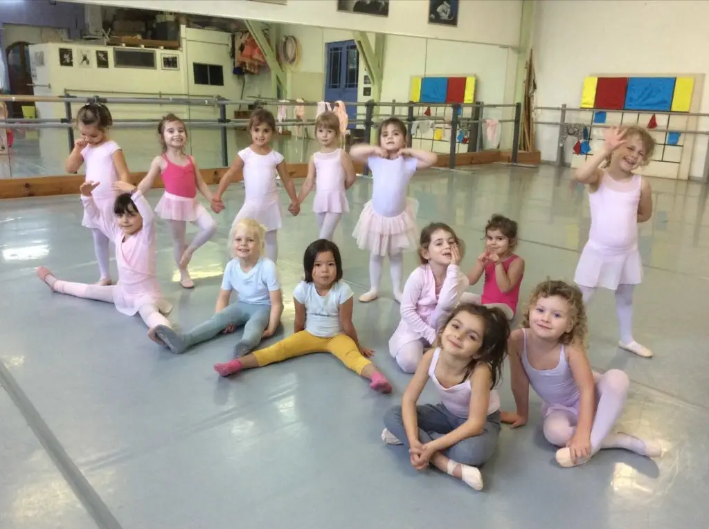 Dance School Desha - Moulin