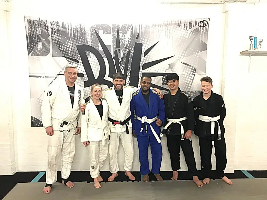RT-BJJ BRAZILIAN JIU JITSU SCHOOL