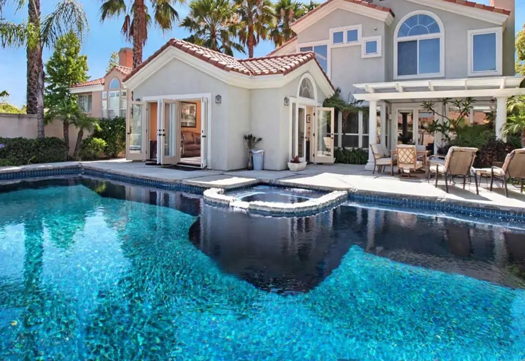 Amaanza Pools