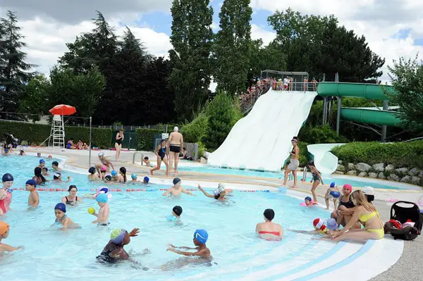 Piscine olympique Raymond Sommet