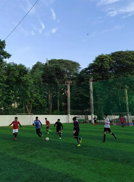 Elite football school