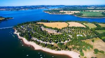 Camping Soleil Levant 3 étoiles (ré-ouverture au 1er mai 2024). Bureau ouvert toute l’année.