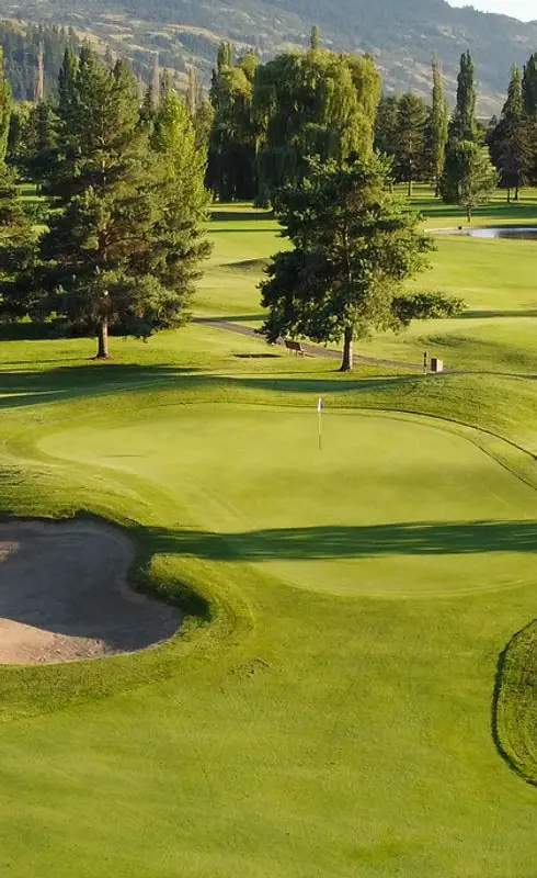 Spallumcheen Golf & Country Club