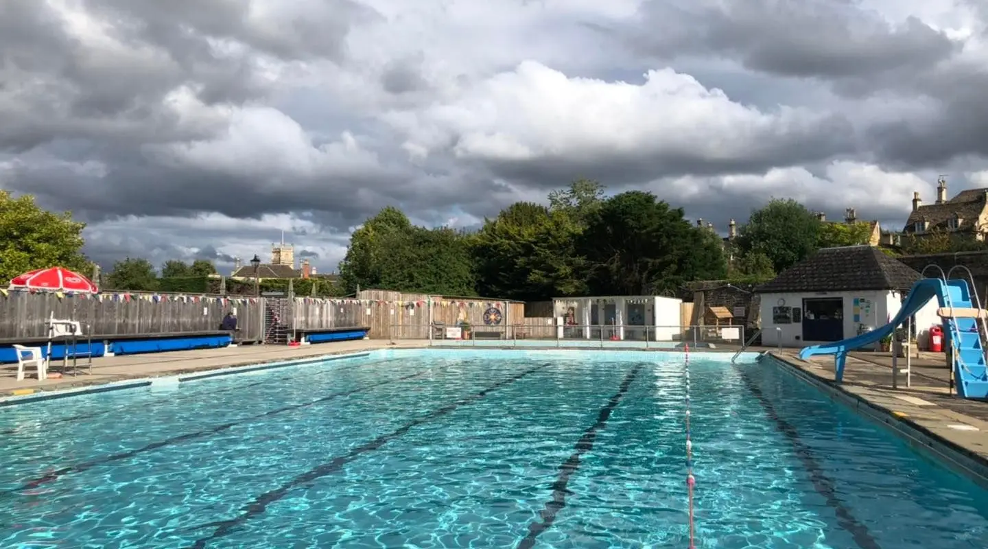 Cirencester Open Air Swimming Pool