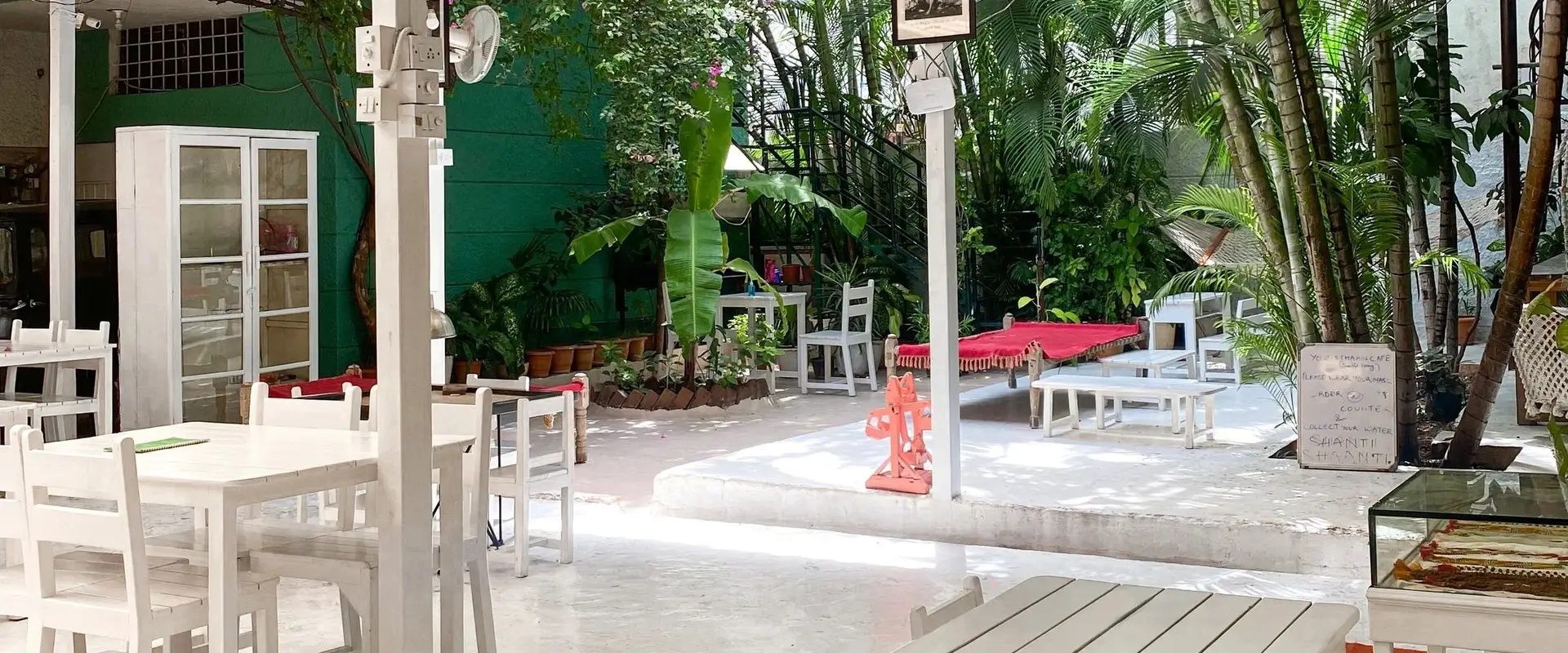 Yogisthaan.Yogastudio