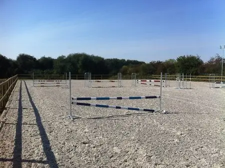 Ecuries Etangs
