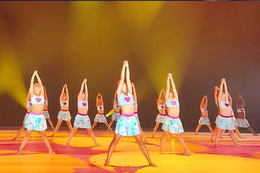 Dance Justine Virard
