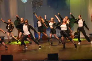 Dance De Longueau