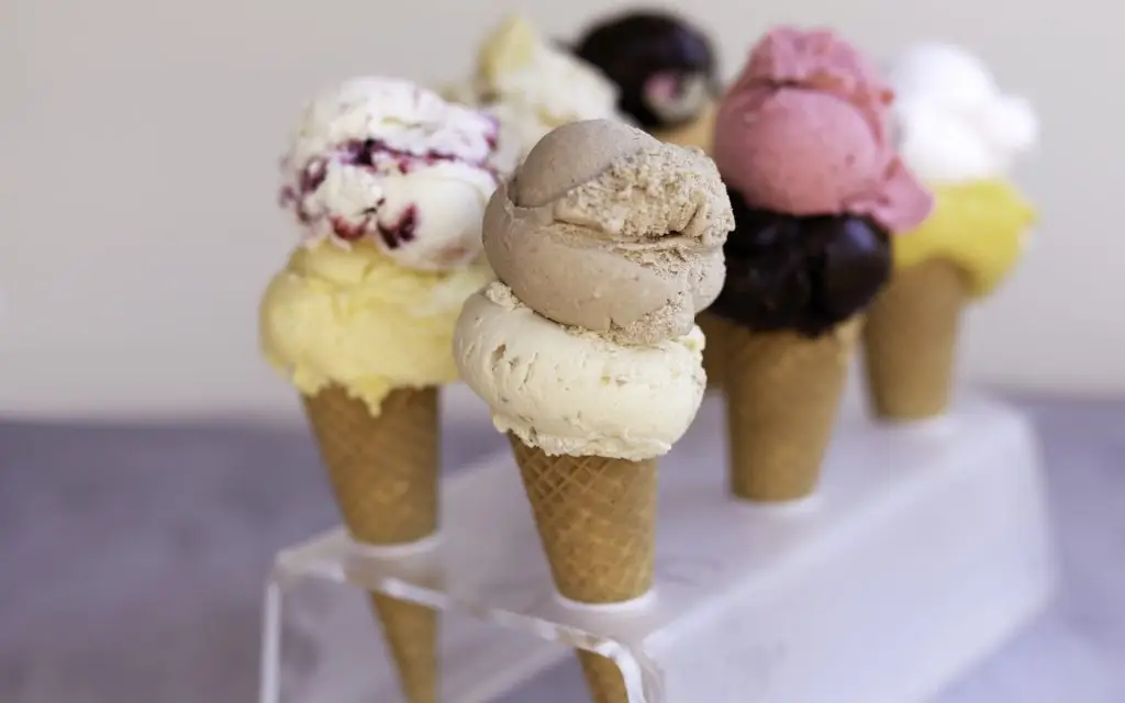 Simmos Ice Creamery