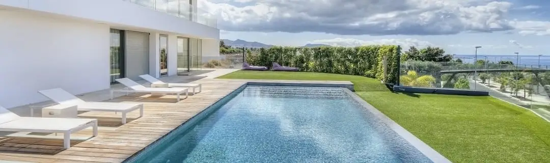 Abri One SAS, Abri de piscine télecopique & abris de terrasse coulissants