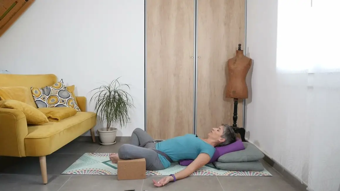 Ayam Yoga