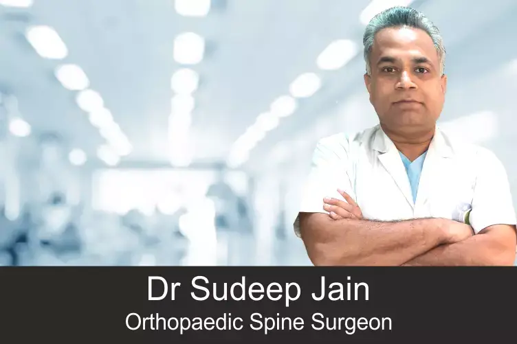 Dr Akhil Govil