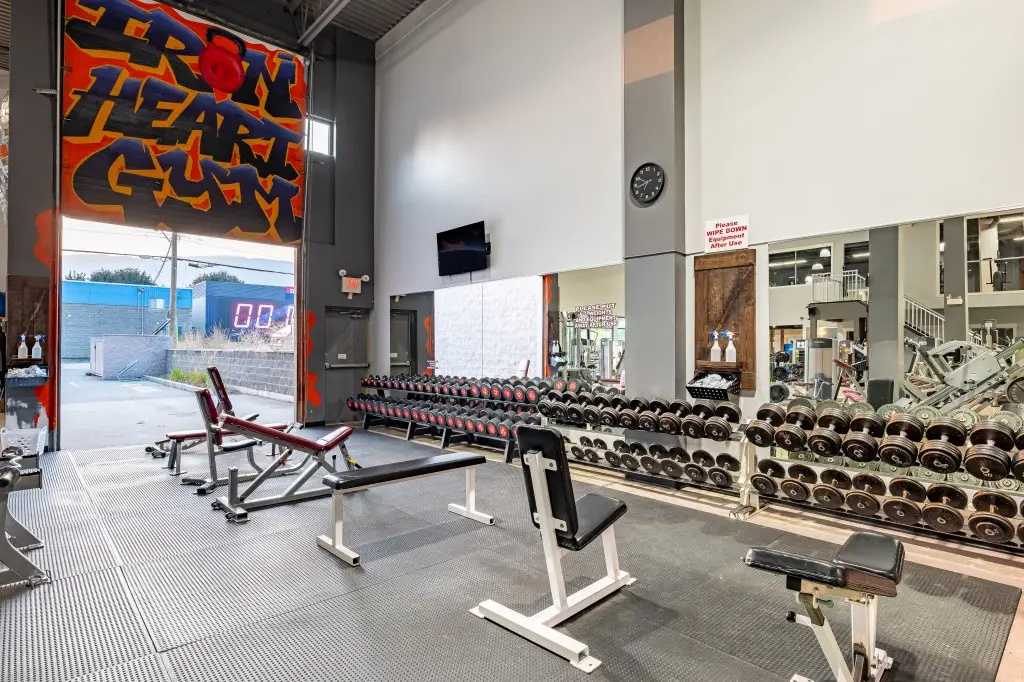 IRON HEART GYM