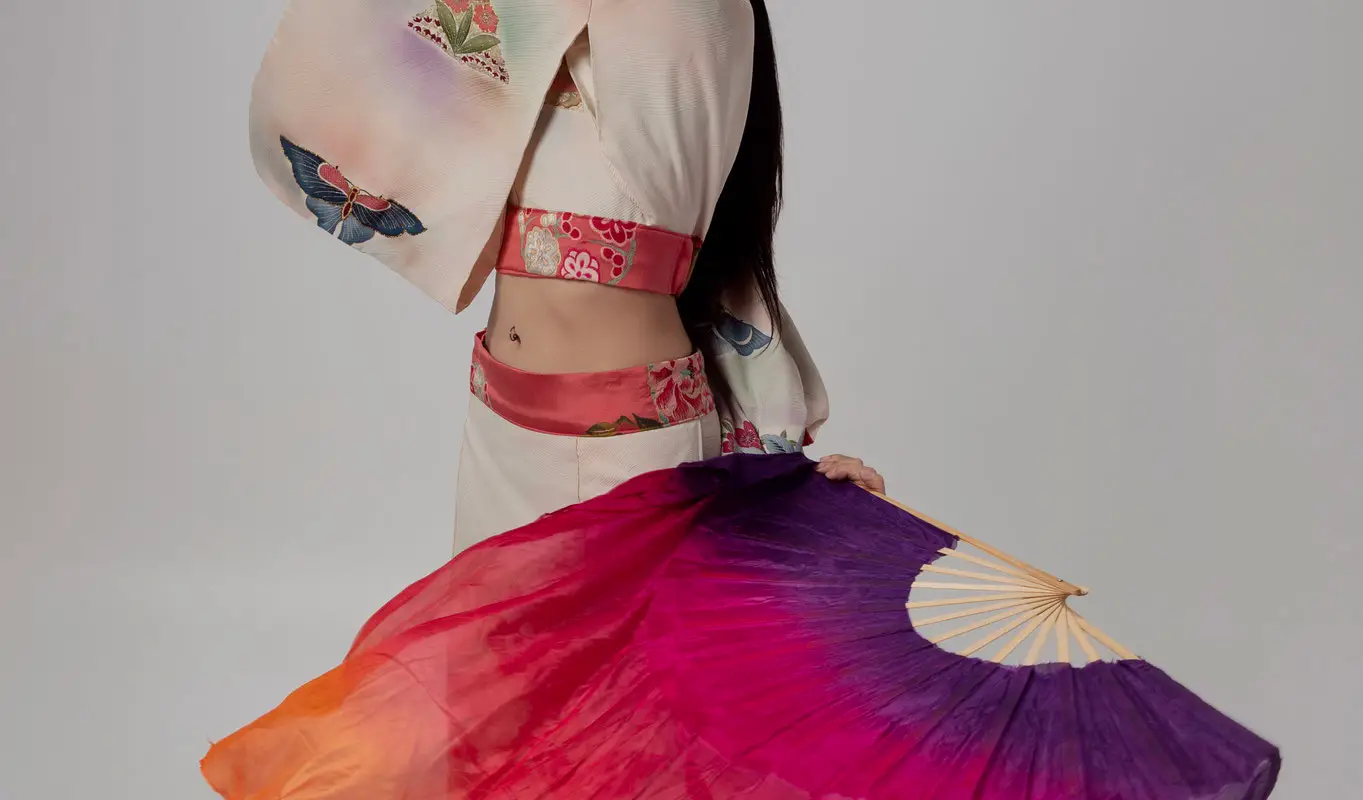 Helwa belly dance