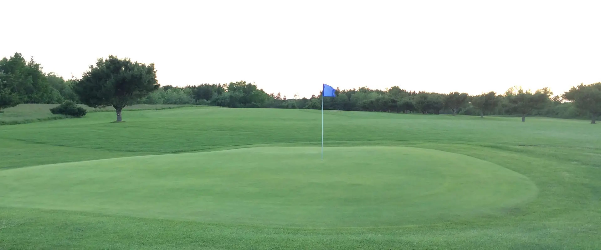Coyote Hill Golf Course & Driving Range