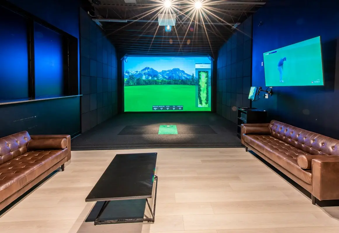 North Swing Golf Lounge