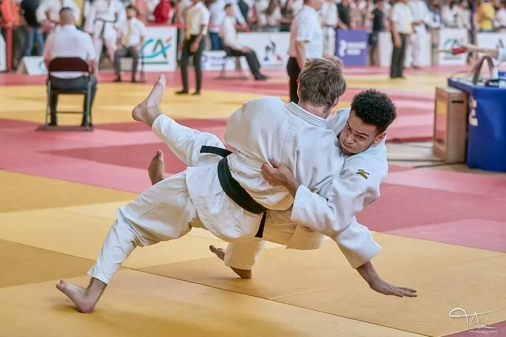 Club judo